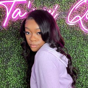 Meet your Posher, Tanyi